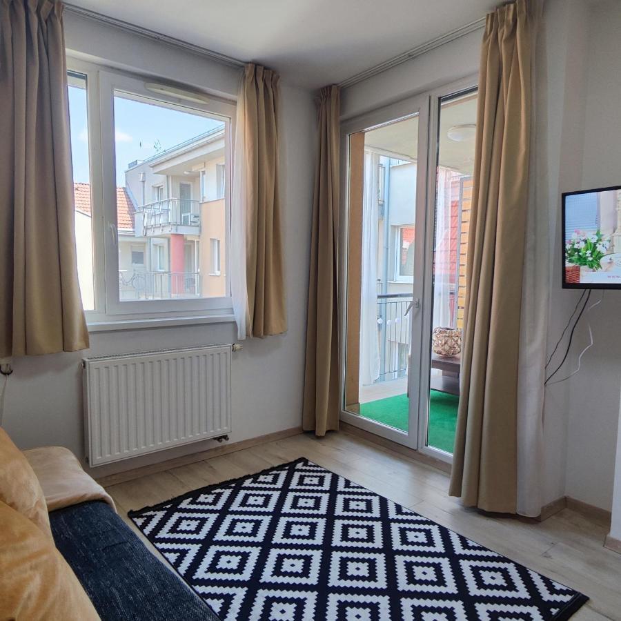 Dolce Vita Zafir Apartman Budapest Exterior photo